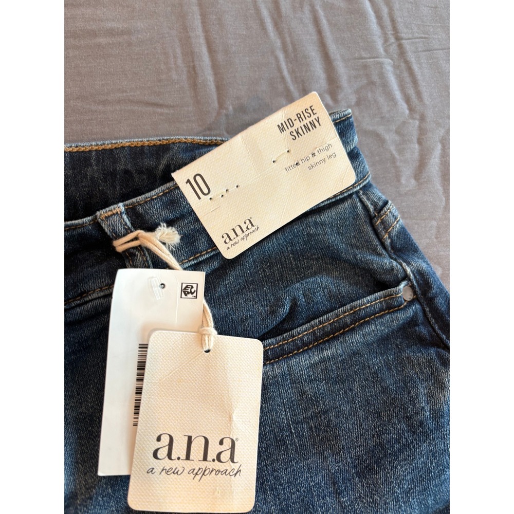 ANA A New Approach Mid-Rise Skinny Jeans Size 10 Medium Wash Blue Denim NWT - Picture 2 of 11